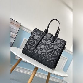 LV Артикул： M60725 Самая выгодная покупка среди мужских сумок По
