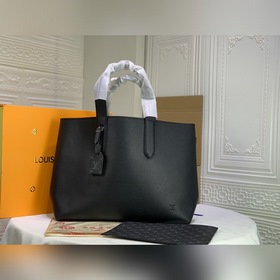 LV Модель： M57290 Сумка Cabas Voyage Изготовлена из материала Tau