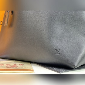 LV Модель： M57290 Сумка Cabas Voyage Изготовлена из материала Tau