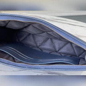 LV Артикул： M45961 Синий Pochette Voyage Сумка-клатч Эта сумка 
