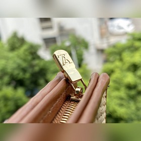 LV Артикул： M80351 Карамельный (плетеный) клатч Изготовлена из т