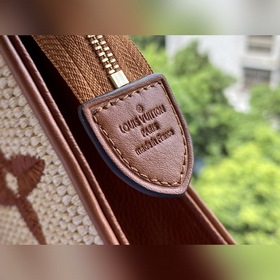 LV Артикул： M80351 Карамельный (плетеный) клатч Изготовлена из т