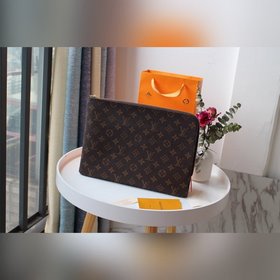 LV ETUI VOYAGE сумка для хранения M43442 Розовый Эта классическая