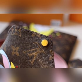 LV Модель M62034 Силуэт Синсен Сумка Эта сумка 3 в 1 состоит из т