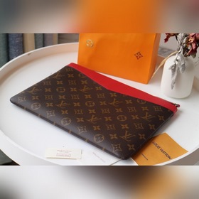 LV сумка Модель： M62048 Балетный розовый Эта сумка изготовлена