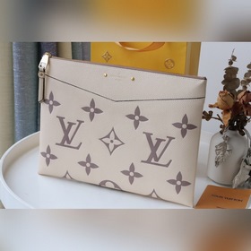 LV 【 Сумка в руке】 Артикул： M80174 Бежевый Клатч из мягкой кожи