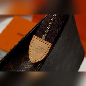 LV Артикул： M47544 Сумка среднего размера  Ткань Monogram Подкл
