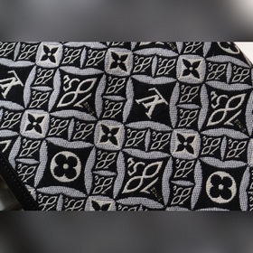 LV Артикул： M80074 POCHE TOILLETTE 26 Косметичка Эта косметичка