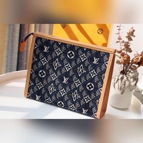 LV Артикул： M80306 POCHE TOILLETTE 26 Туалетная сумка Эта косме
