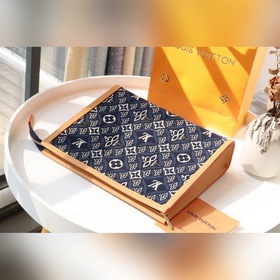 LV Артикул： M80306 POCHE TOILLETTE 26 Туалетная сумка Эта косме