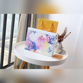 LV Артикул： M80460 Сумка POCHETTE VOYAGE среднего размера Вирдж