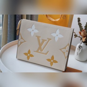 LV Артикул： M80504 By The Pool Туалетная сумка 26 Изготовлена 