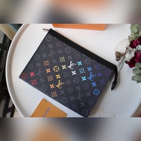 LV модель M61692 с ручной росписью виде радуги Сумка POCHETTE VO