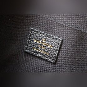 LV Артикул： M61276 Покер Полностью стальная сумка Pochette Felic