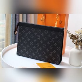 LV Модель M61692 Sakura Сумка POCHETTE VOYAGE Эта новая сумка Po