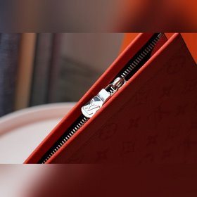 LV Модель M30432 Оранжевый Средняя сумка POCHETTE VOYAGE Серия 