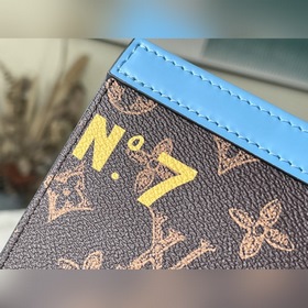 LV Артикул： M81204 Клатч Из капсульной коллекции, с неровным ри