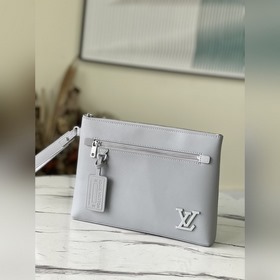 LV Артикул： M69836 Клатч Чехол для iPad Aerogram Сдержанный ди