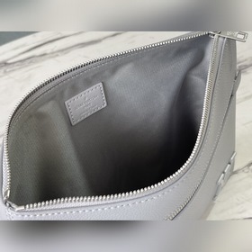LV Артикул： M69836 Клатч Чехол для iPad Aerogram Сдержанный ди