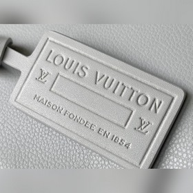 LV Артикул： M69836 Клатч Чехол для iPad Aerogram Сдержанный ди