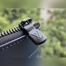 LV Артикул： M80425 Discovery Pochette Большая сумка-клатч Эта с