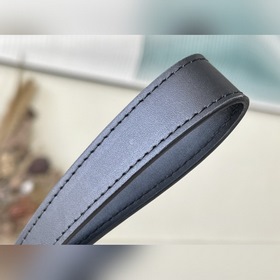 LV Артикул： M80589 Клатч Компактная сумка, вдохновленная дизайн