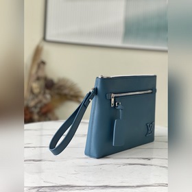 LV Модель： M81029 Сумка Aerogram iPad чехол Сдержанный дизайн п