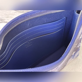 LV Артикул： M81442 Клатч На сумочке изображен узор, имитирующий