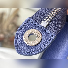 LV Артикул： M81442 Клатч На сумочке изображен узор, имитирующий