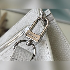 LV Модель： M81556 Бежевая кожаная сумка-клатч Серия сумок Сумка