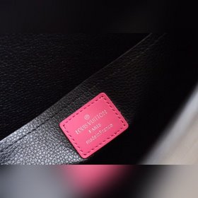 Сумка LV Pochette Voyage среднего размера Модель M41367 Волна Эта