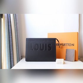 Средняя сумка LV POCHETTE VOYAGE Модель M61692 Полностью из кожи