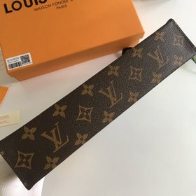 LV Модель M61692 Старинная шелкография Эта новая сумка среднего р