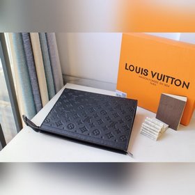 Средняя сумка LV POCHETTE VOYAGE Модель M61692 Полностью из кожи 