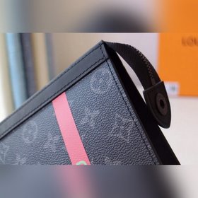 LV Модель M61692 Лента Средняя сумка Эта новая сумка среднего ра