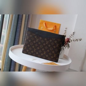 Сумка LV DAILY, модель M62048 Эта сумка Daily из знаковой ткани