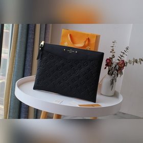 LV DAILY Сумка Модель M62937 Кожа бычка Эта сумка Daily, изготов