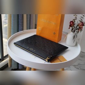LV DAILY Сумка Модель M62937 Кожа бычка Эта сумка Daily, изготов