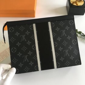 Средняя сумка LV Pochette Voyage, модель M64440 Эта сумка средне