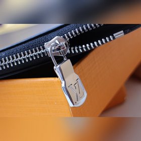 LV POCHETTE JOUR Большая сумка Модель N41501 Личи Эта сумка изго