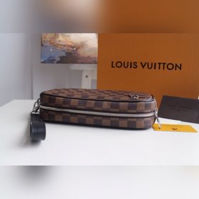 LV KASAI Ручная сумка Модель N41663 Просторное отделение на мол