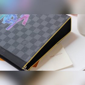 LV Модель N60308 Средняя сумка POCHETTE VOYAGE Многофункциональн