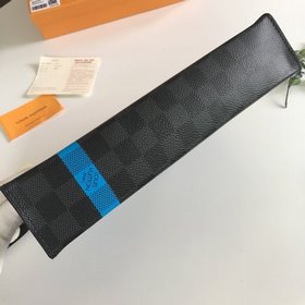 LV Модель： N64444 POCHETTE VOYAGE Сумка среднего размера Новая с