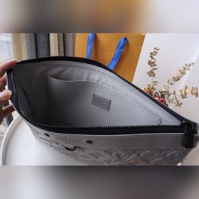 LV сумка Артикул M62903 Серый с тиснением Изготовлена из паруси