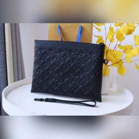 LV Артикул： M81570 Черный тиснение Новая сумка Изготовлена из т