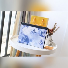 LV Артикул： M80460 Сумка POCHETTE VOYAGE среднего размера Вирдж