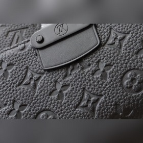 LV Модель： M80560 Кожа S LOCK 4A Изготовлена из ткани Monogram 