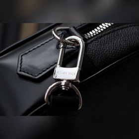 LV Сумка Артикул： N41663 Просторный карман на молнии, множество