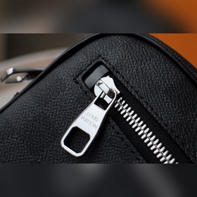 LV Сумка Артикул： N41663 Просторный карман на молнии, множество