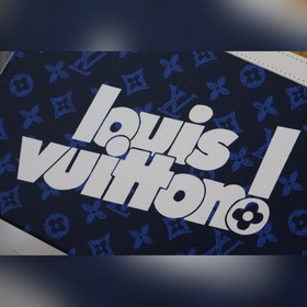 LV Классическая сумка POCHETTE VOYAGE среднего размера Артикул：
